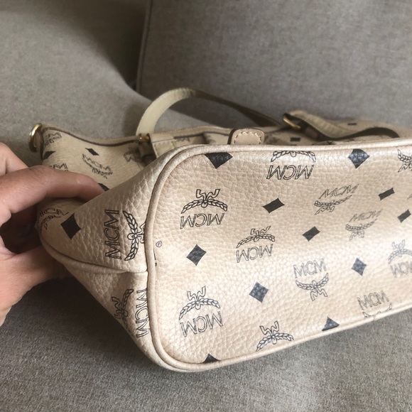 Authentic MCM Vicetos tote - Picture 6 of 8